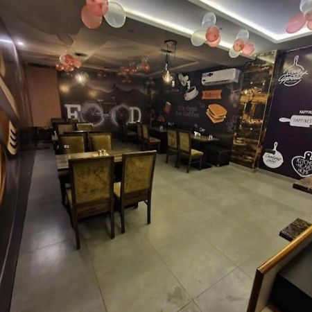 Hotel The Midnight By Wb Inn Agra (Uttar Pradesh) Exterior foto