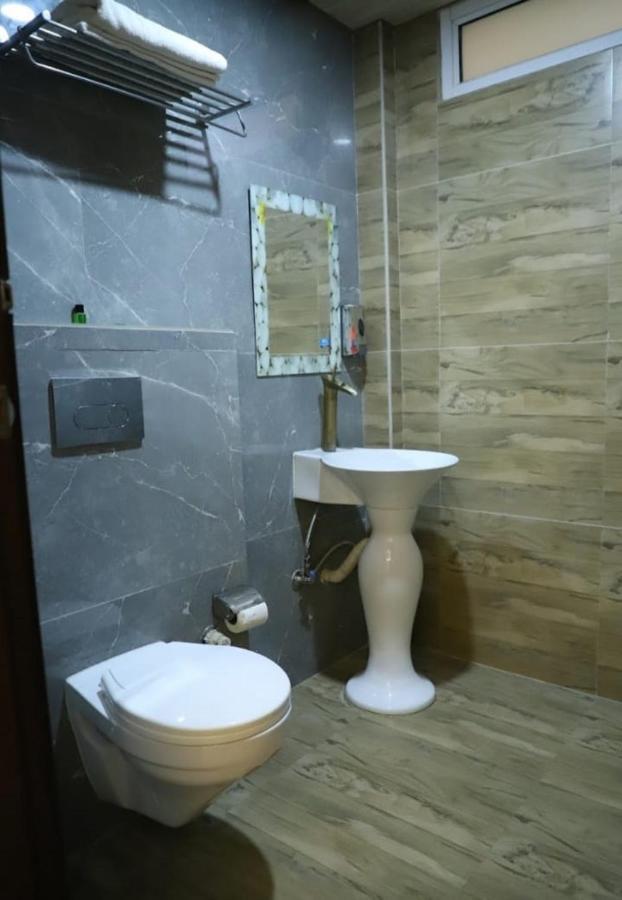 Hotel The Midnight By Wb Inn Agra (Uttar Pradesh) Exterior foto